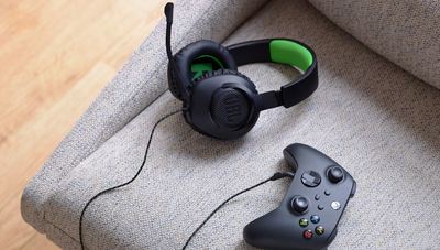 Jbl quantum 100x wired over ear gaming console headset with detachable mic %28xbox version%29 2
