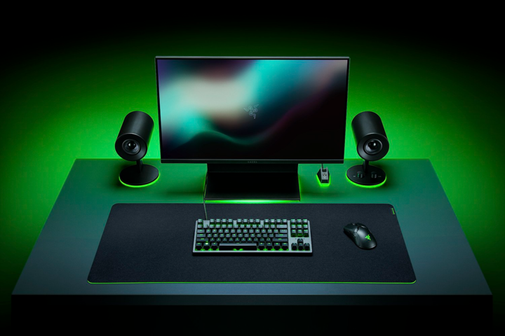 Rz02 03330400 r3m1   razer gigantus v2 soft gaming mouse mat xxl %281%29